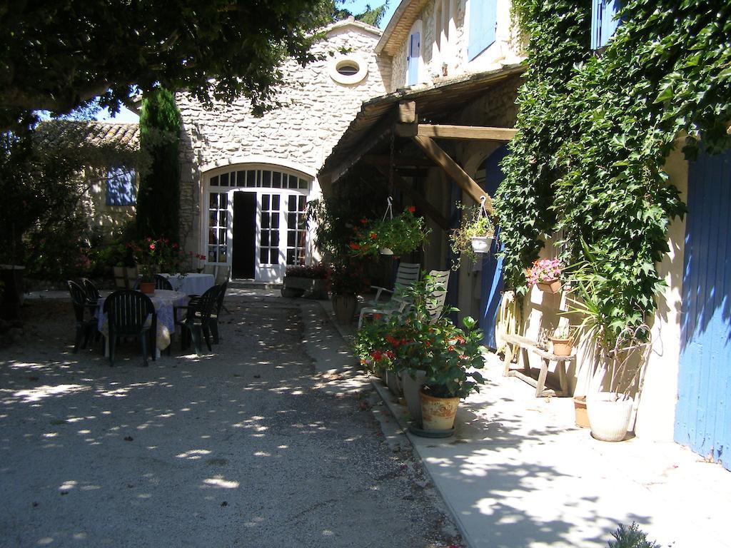 Hotel L'Oustau De Mistral Eyragues Esterno foto
