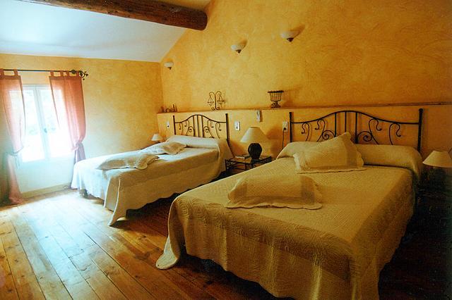 Hotel L'Oustau De Mistral Eyragues Camera foto