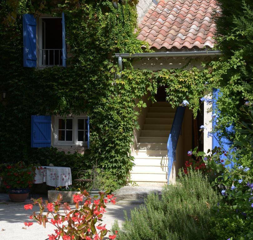 Hotel L'Oustau De Mistral Eyragues Esterno foto