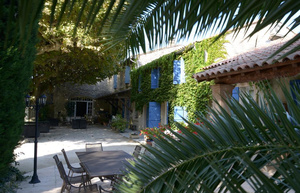 Hotel L'Oustau De Mistral Eyragues Esterno foto